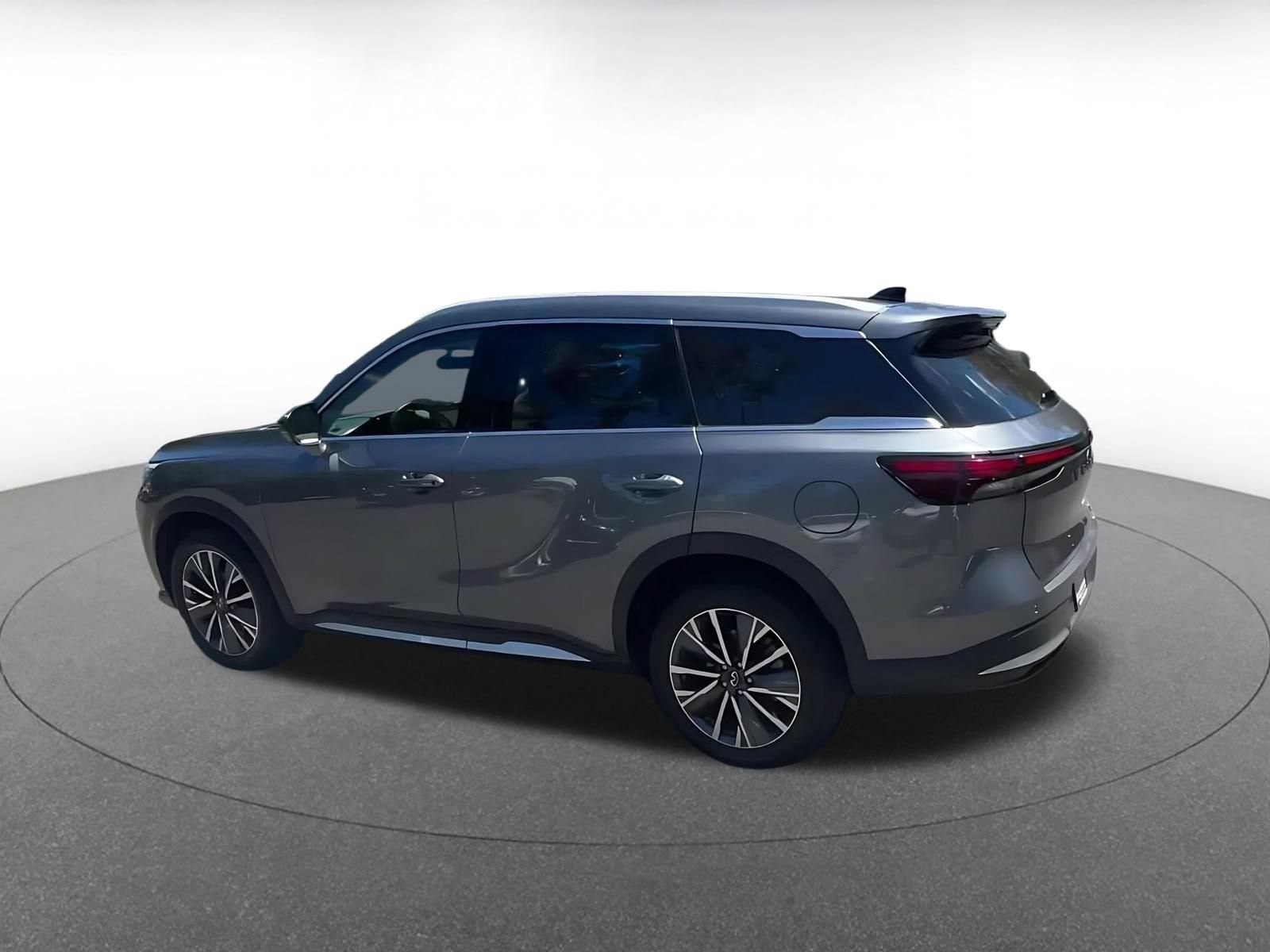 Thumbnail: 2026 INFINITI QX60 - 10