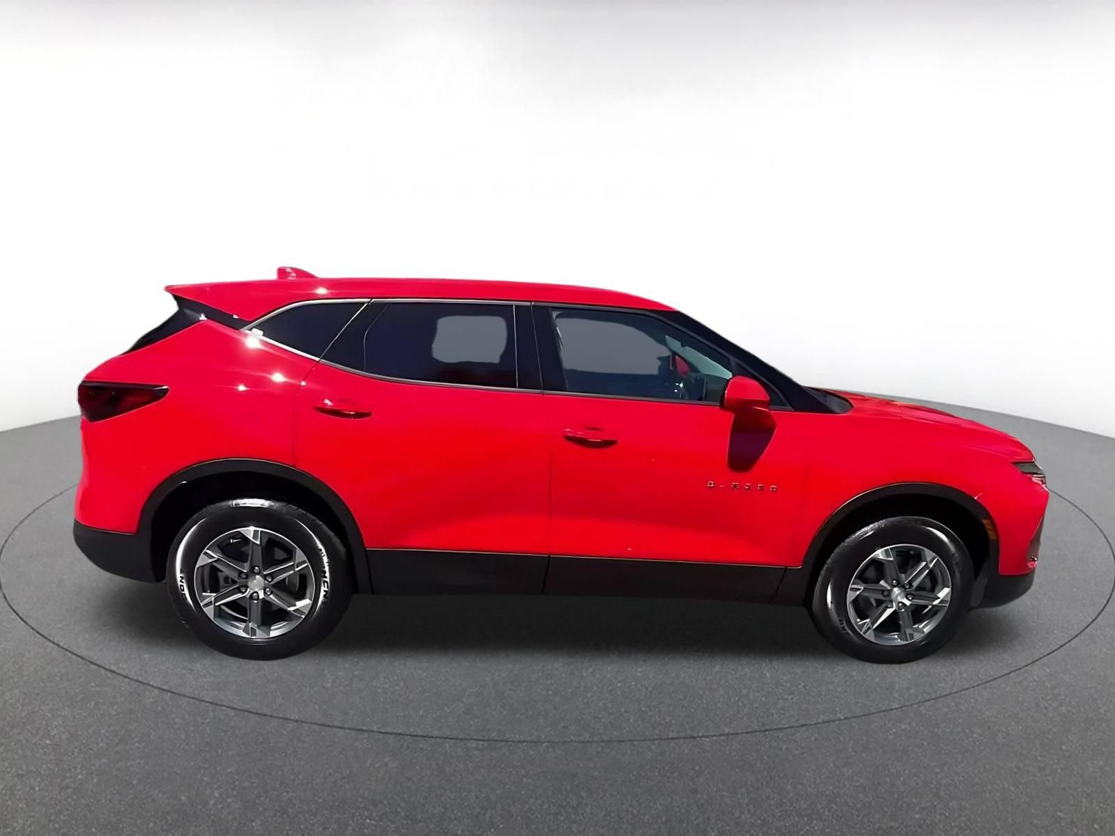 Thumbnail: 2026 Chevrolet Blazer - 16