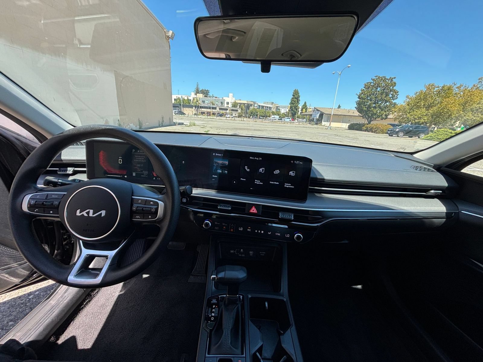 Thumbnail: 2025 Kia K5 - 31