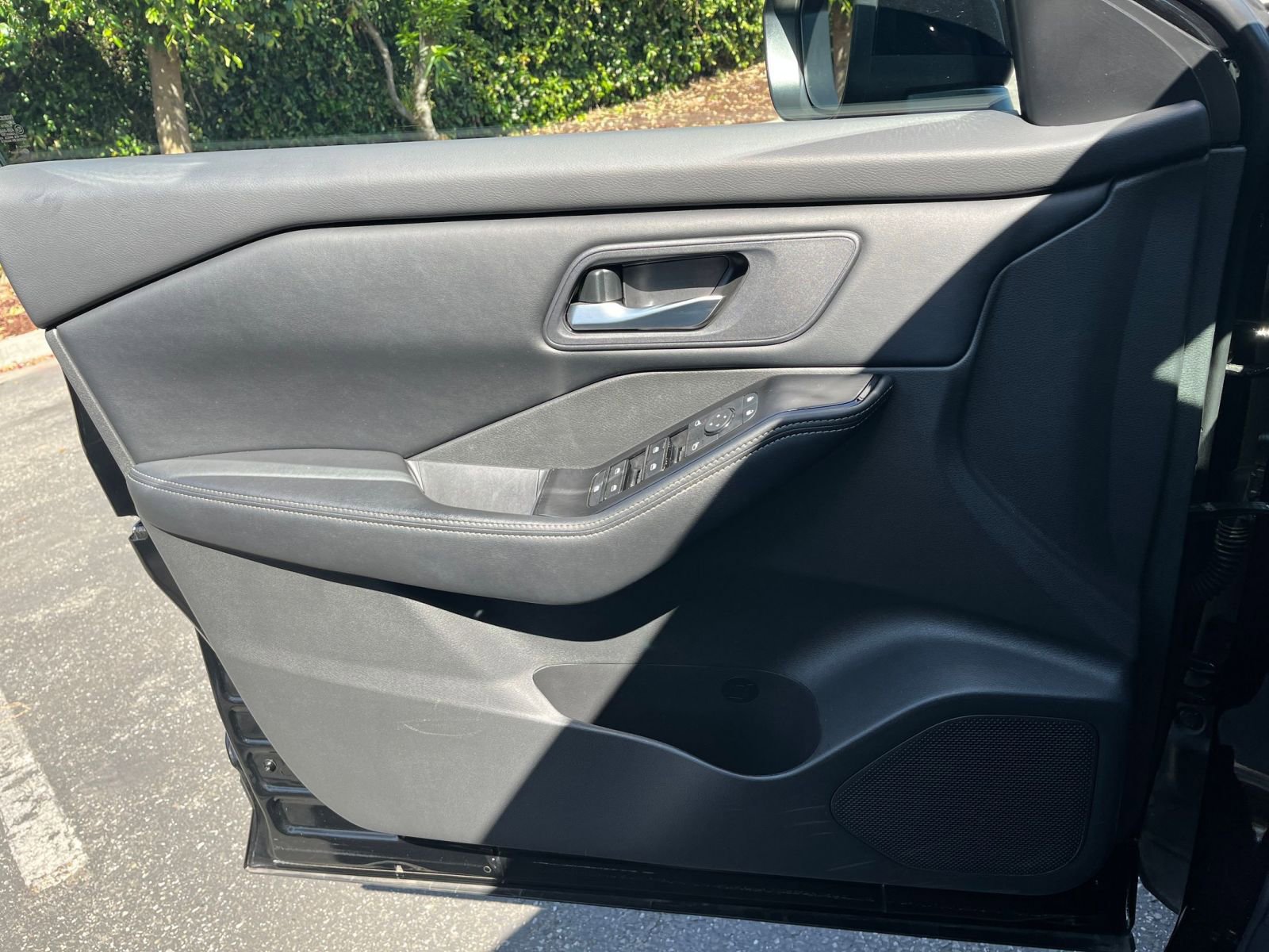 Thumbnail: 2025 Nissan Rogue - 18