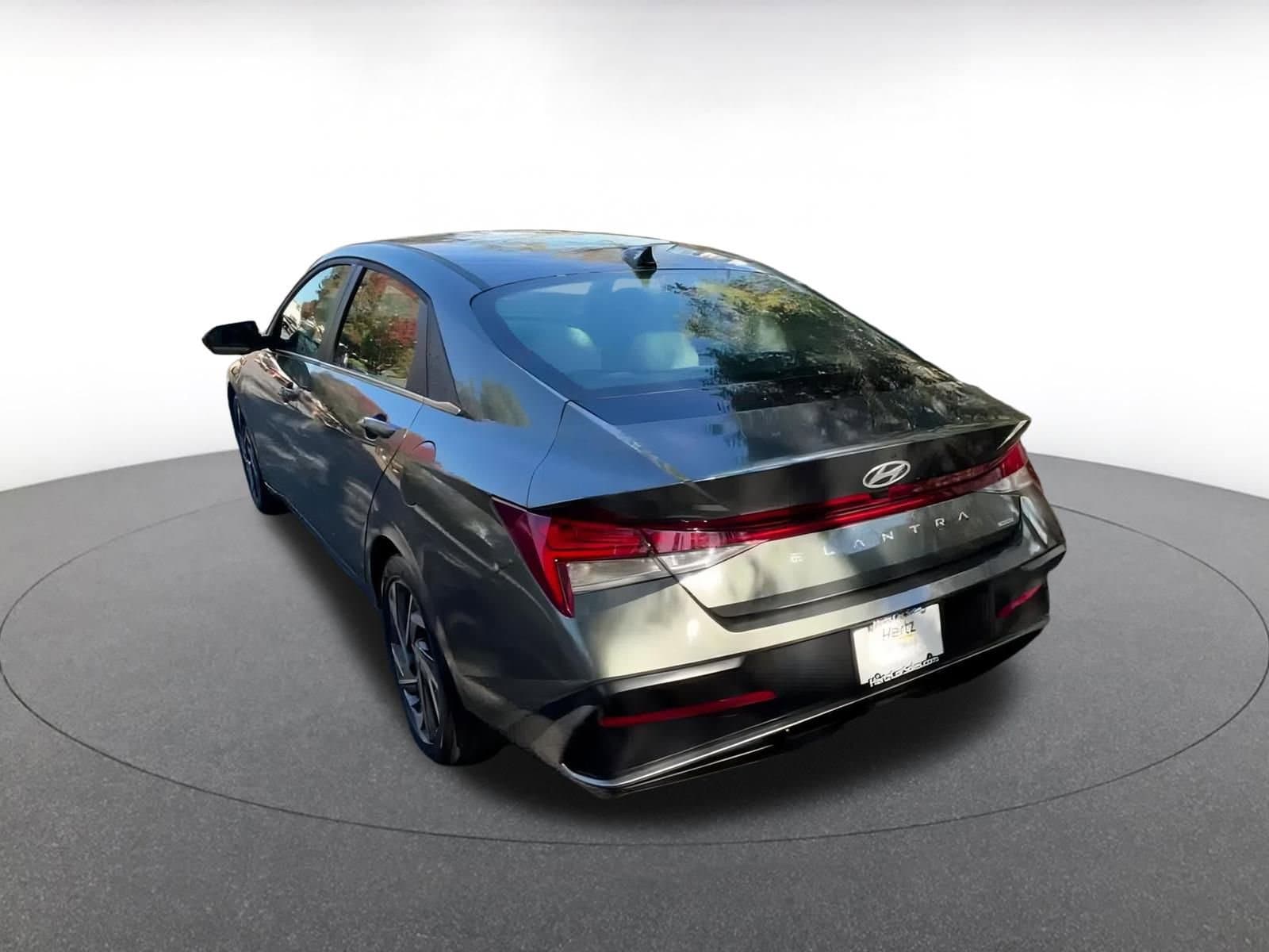 Thumbnail: 2025 Hyundai Elantra - 11