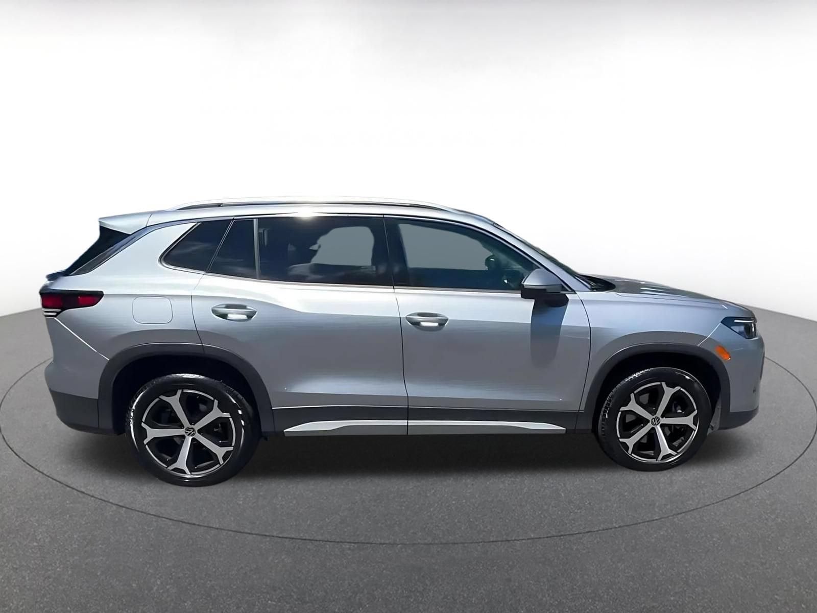 Thumbnail: 2026 Volkswagen Tiguan - 16