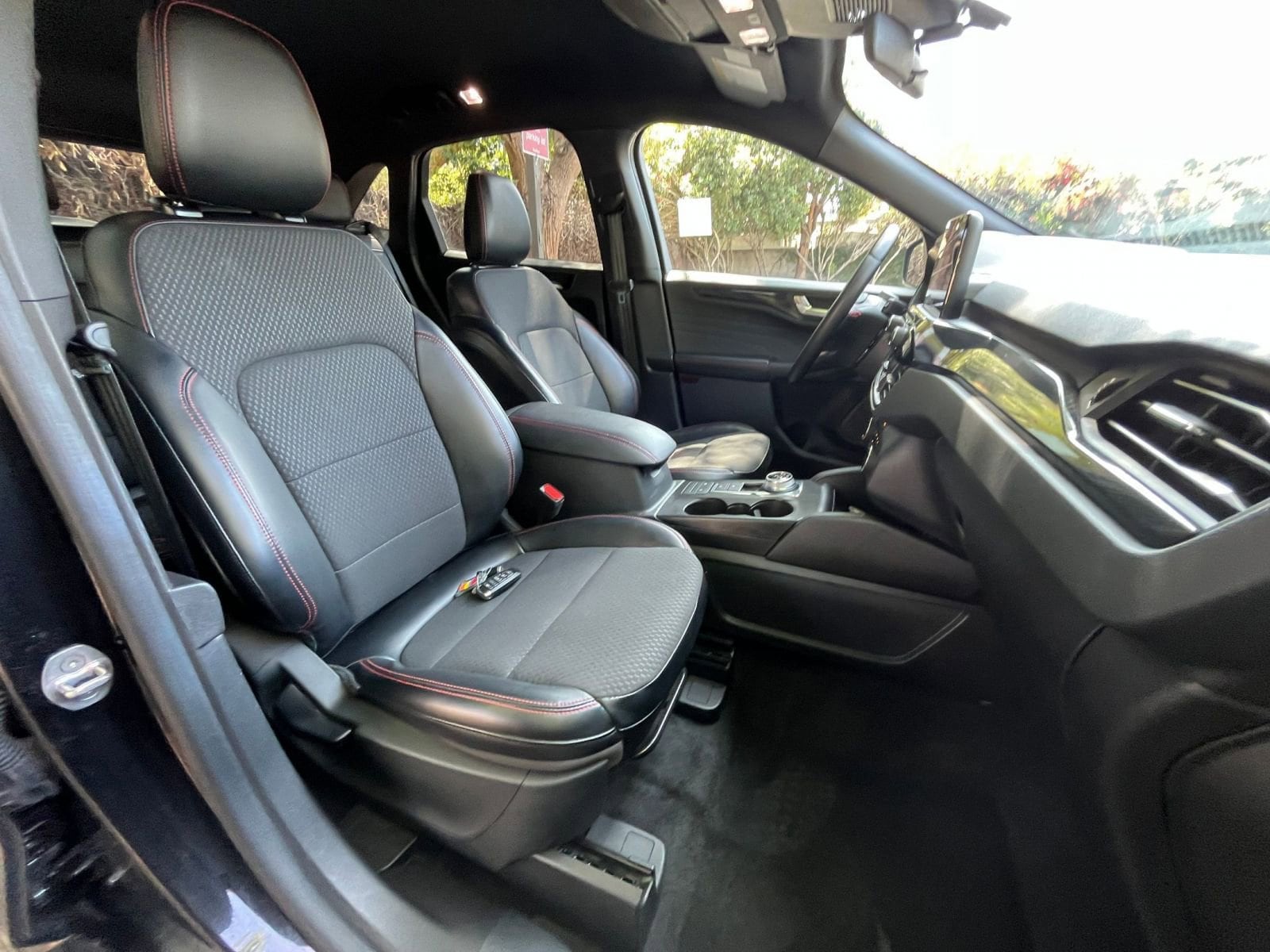 Thumbnail: 2024 Ford Escape - 31