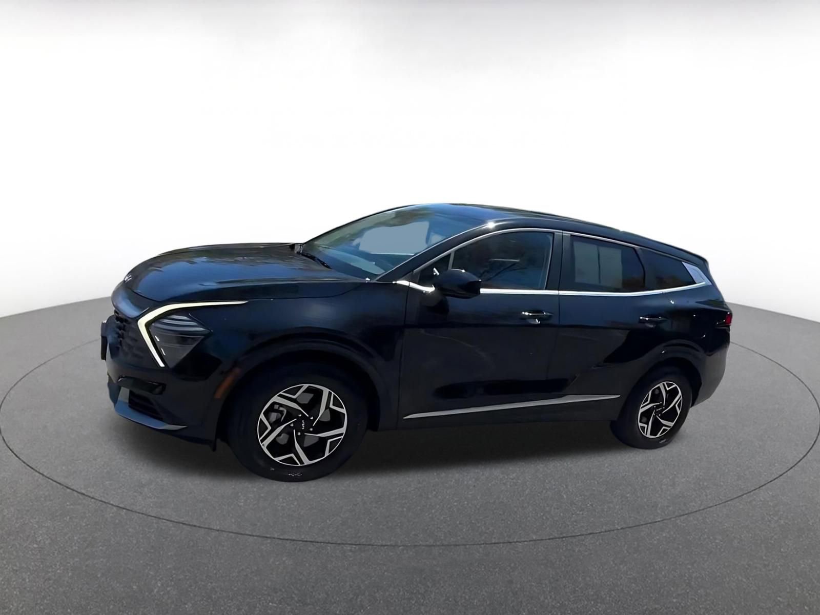 Thumbnail: 2025 Kia Sportage - 8