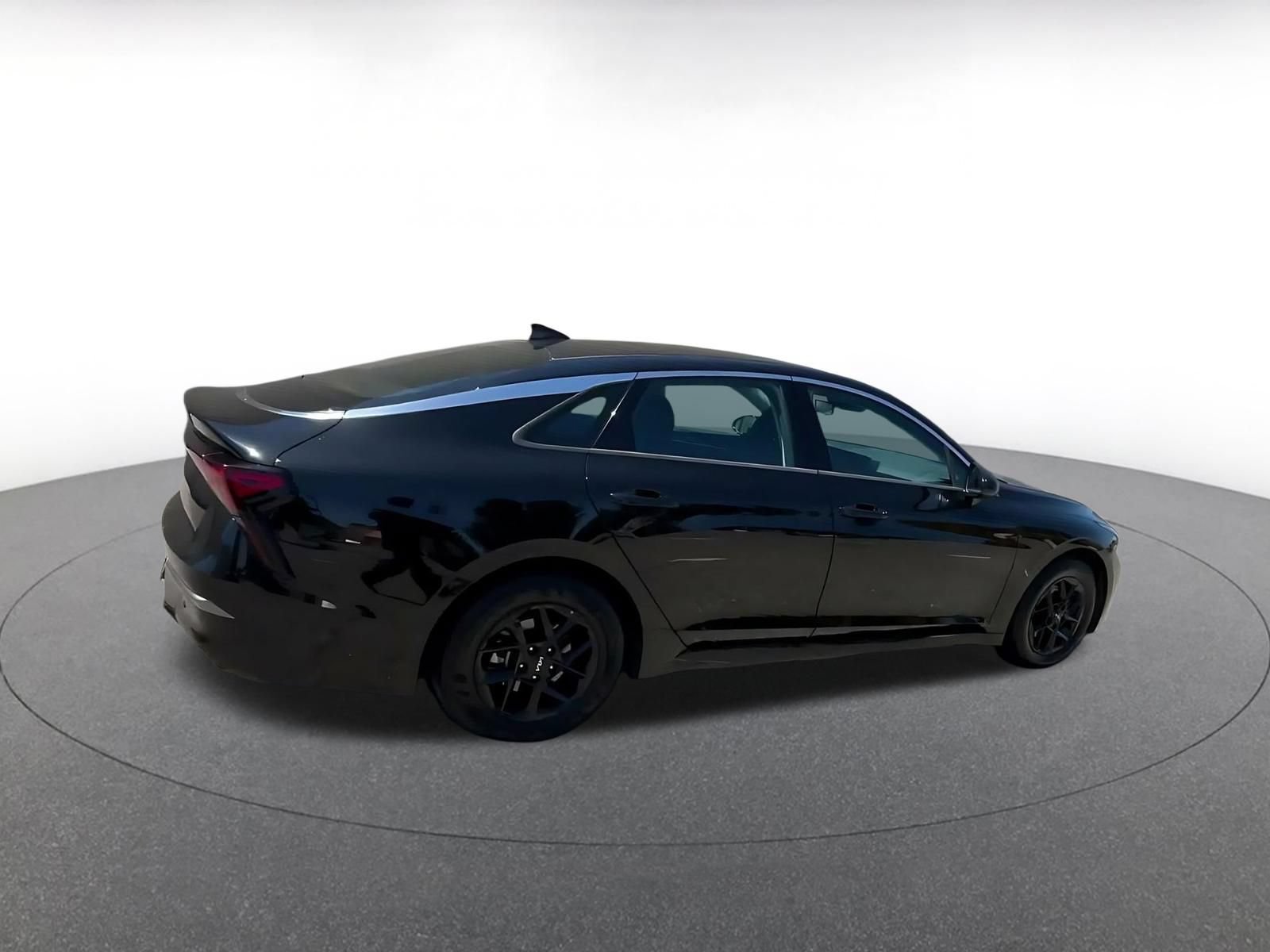 Thumbnail: 2025 Kia K5 - 14
