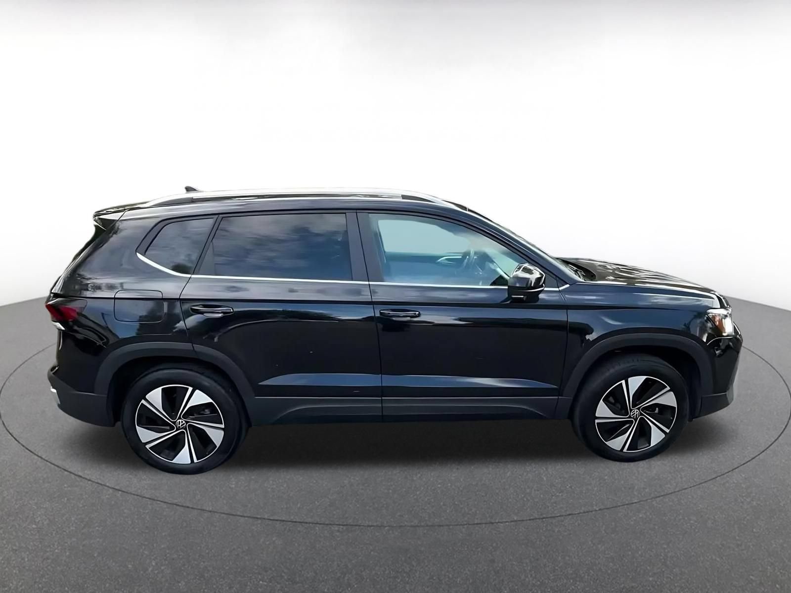 Thumbnail: 2026 Volkswagen Taos - 15