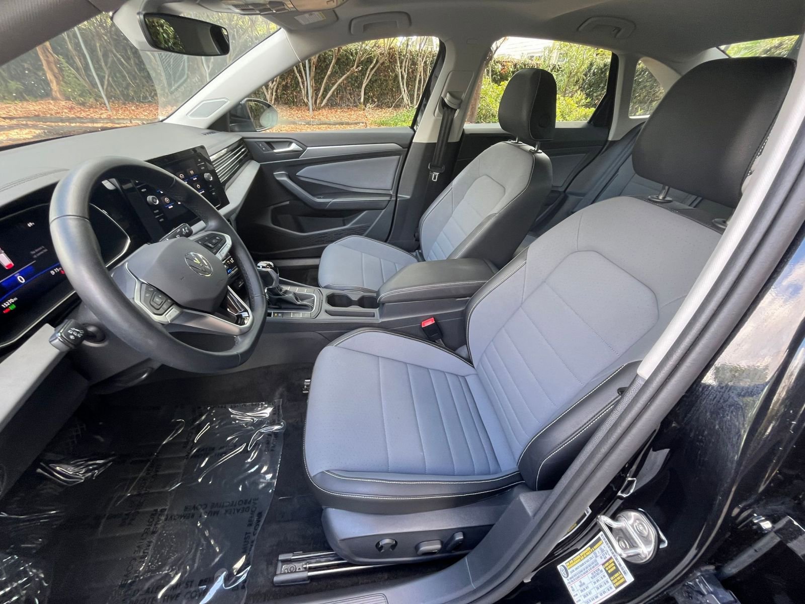 Thumbnail: 2025 Volkswagen Jetta - 25