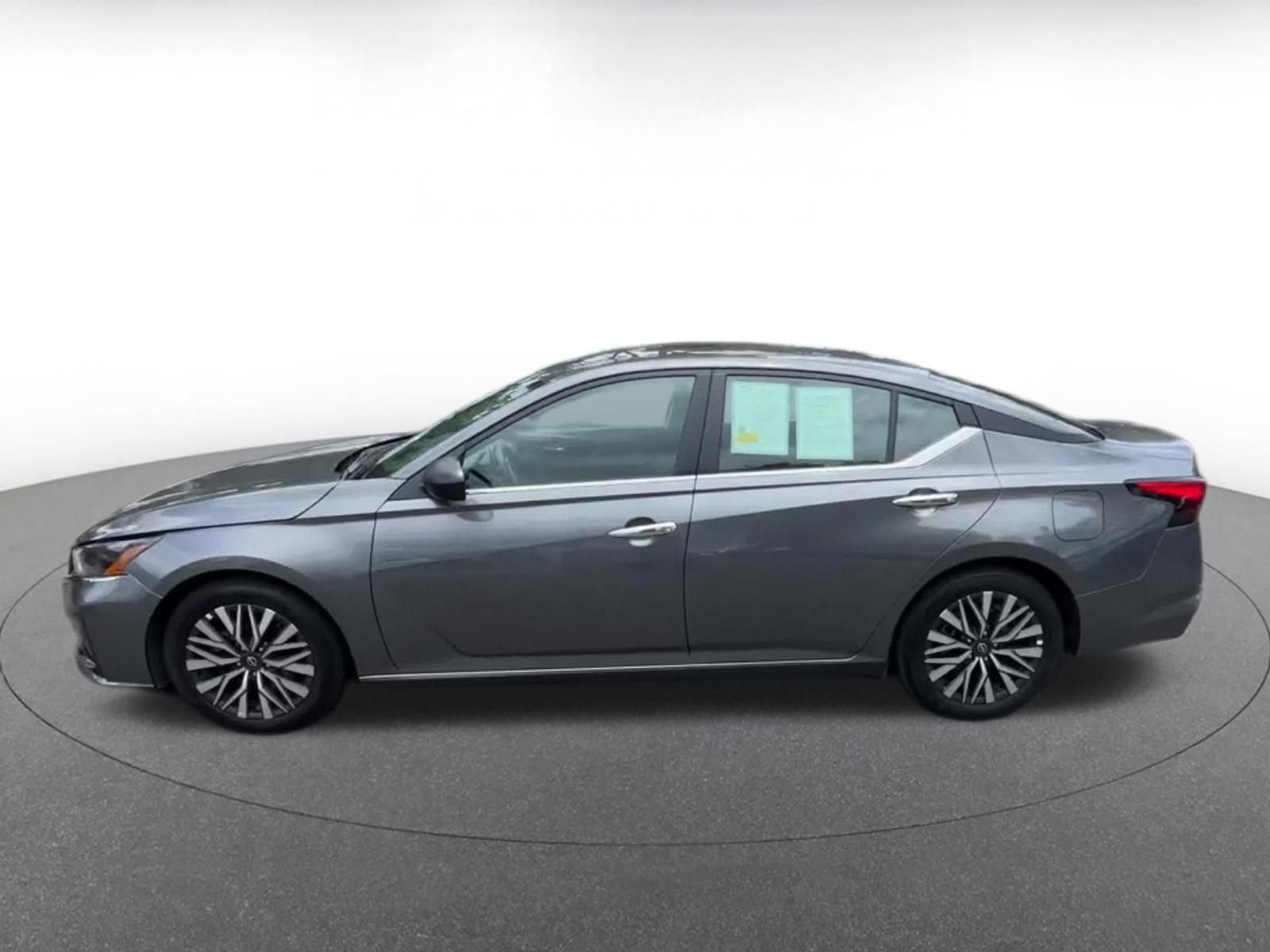 Thumbnail: 2025 Nissan Altima - 8