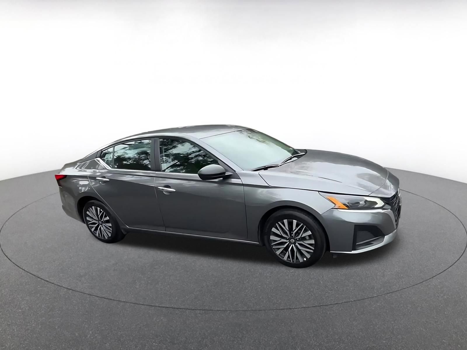 Thumbnail: 2025 Nissan Altima - 2