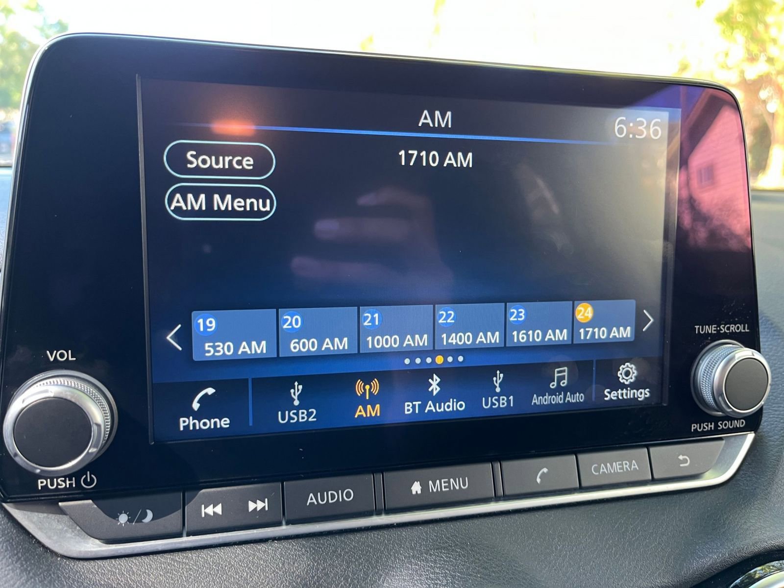 Thumbnail: 2024 Nissan Sentra - 21