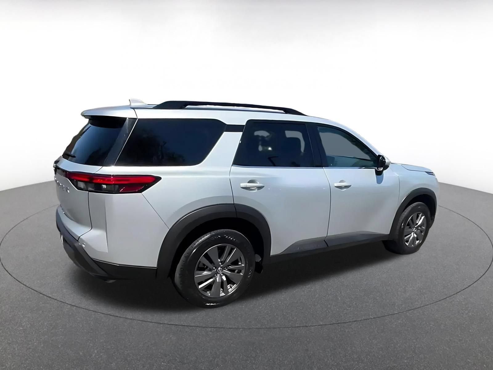 Thumbnail: 2025 Nissan Pathfinder - 15