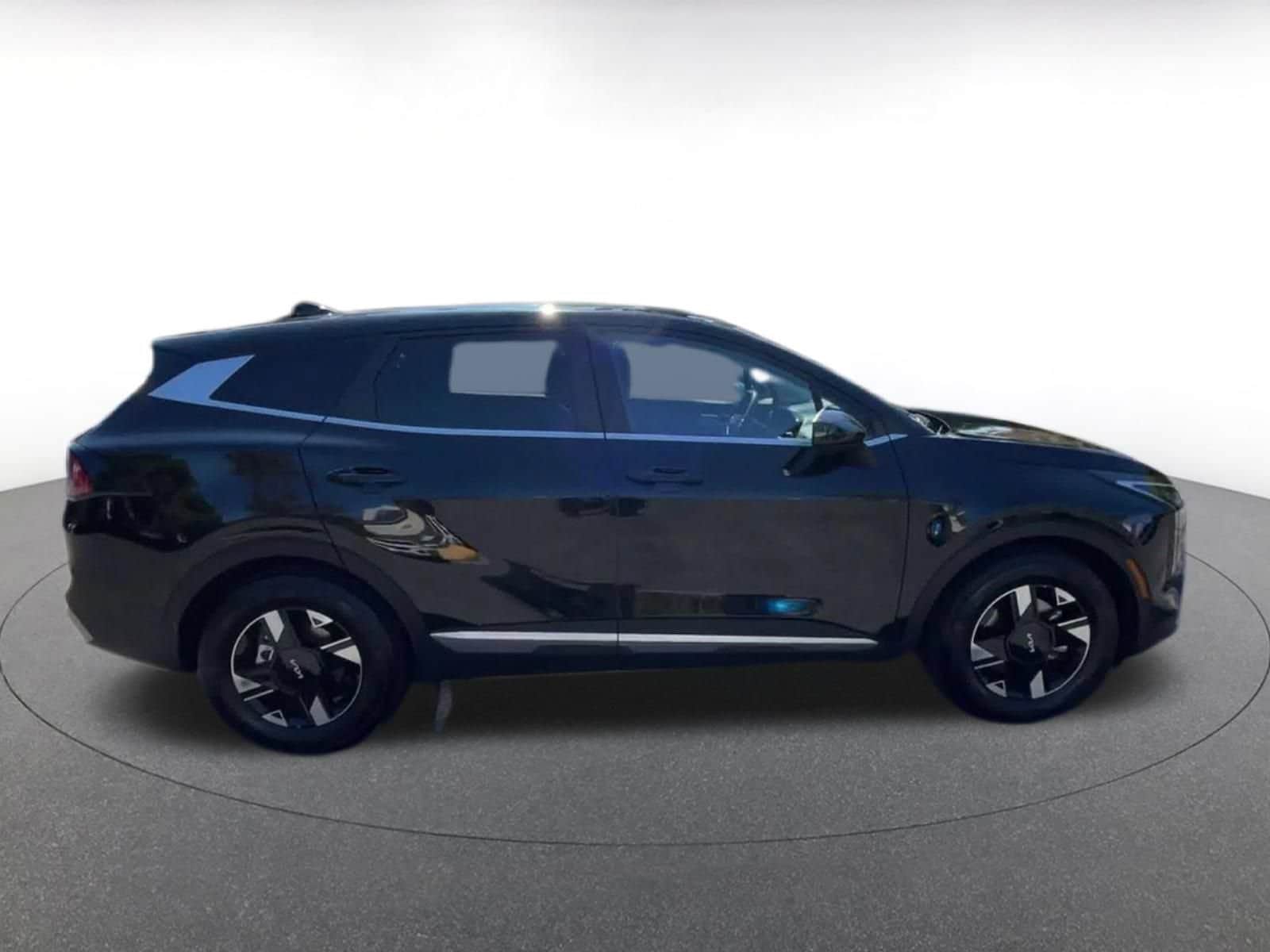 Thumbnail: 2026 Kia Sportage - 16