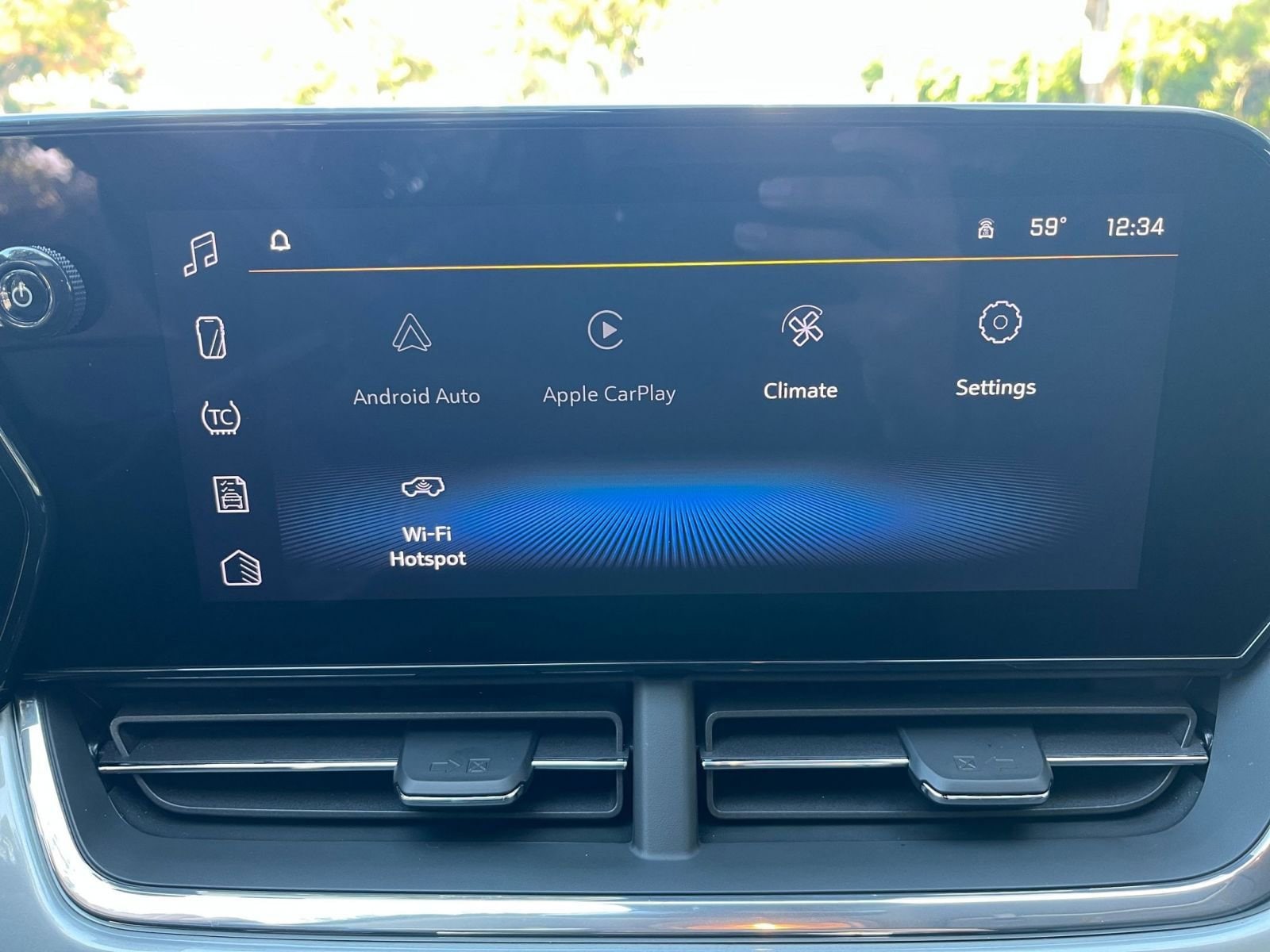 Thumbnail: 2025 Chevrolet Trax - 21