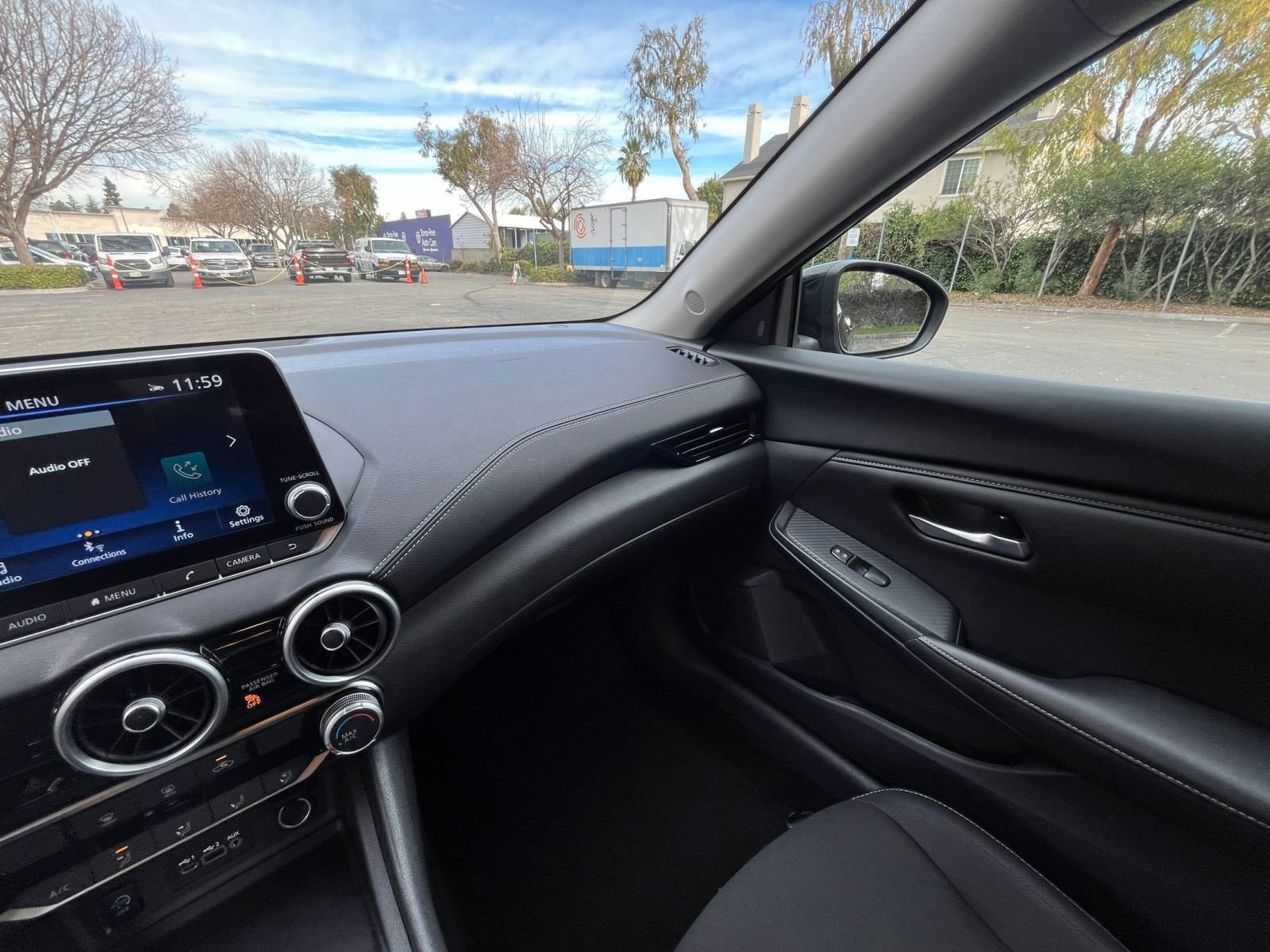 Thumbnail: 2025 Nissan Sentra - 33