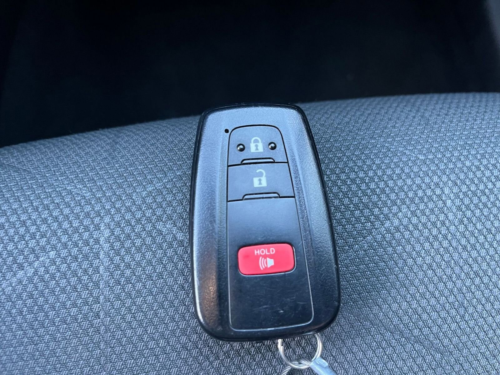 Thumbnail: 2025 Toyota RAV4 - 22