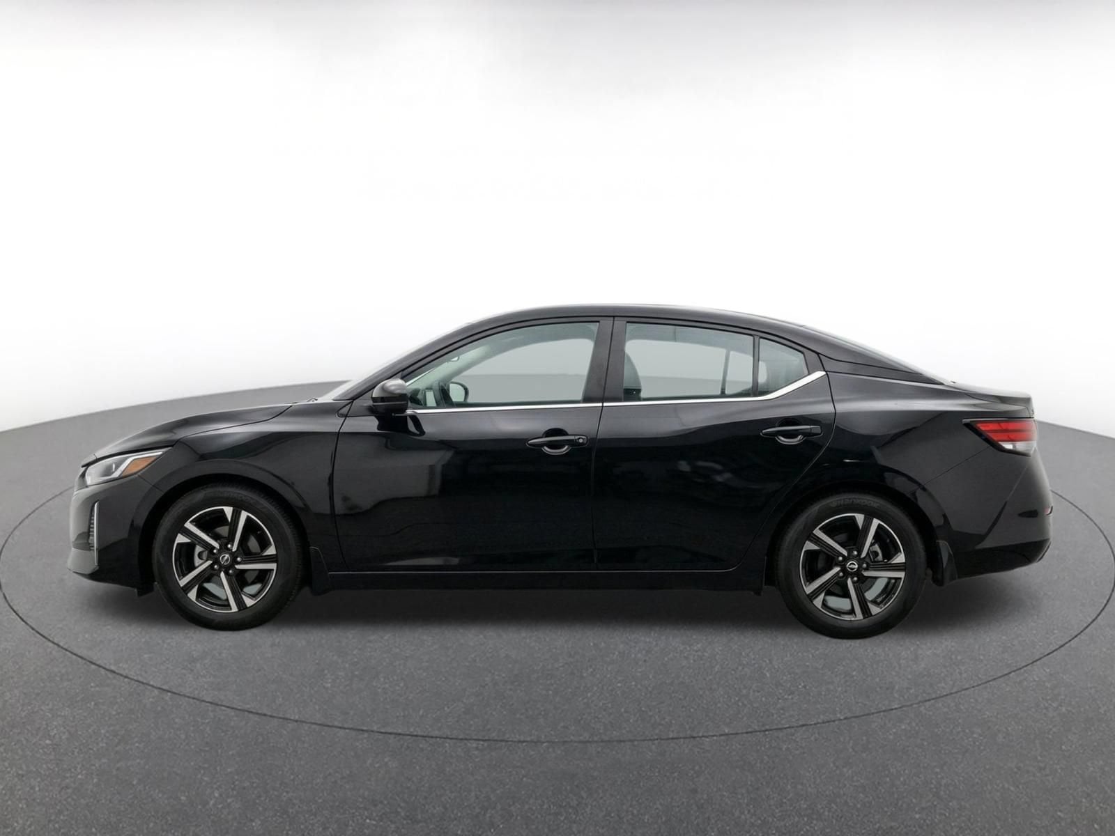 Thumbnail: 2025 Nissan Sentra - 4