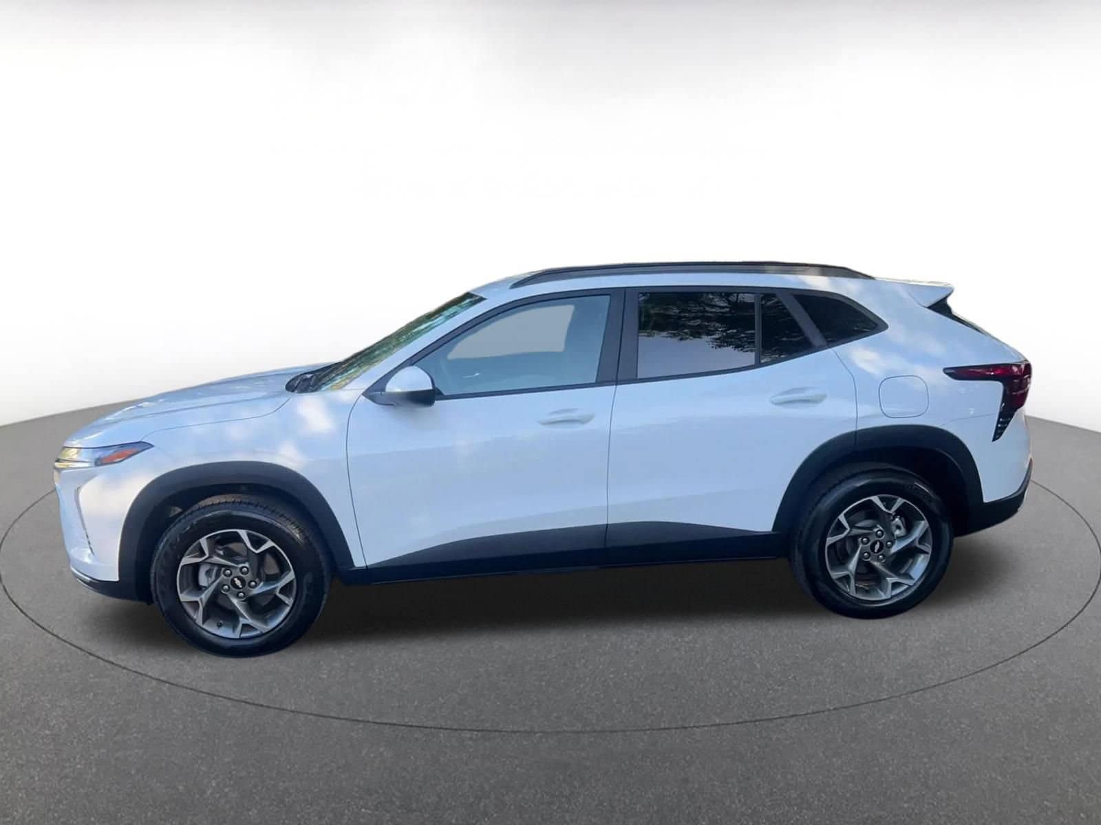Thumbnail: 2025 Chevrolet Trax - 9