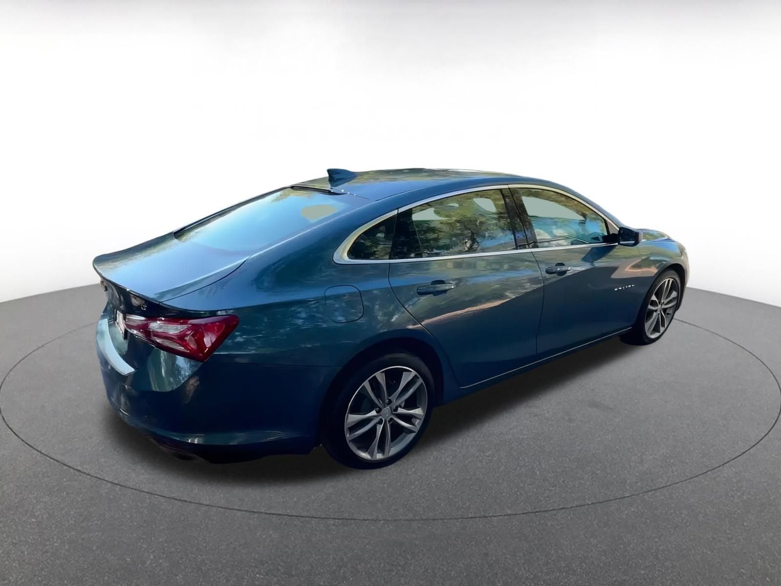 Thumbnail: 2024 Chevrolet Malibu - 15