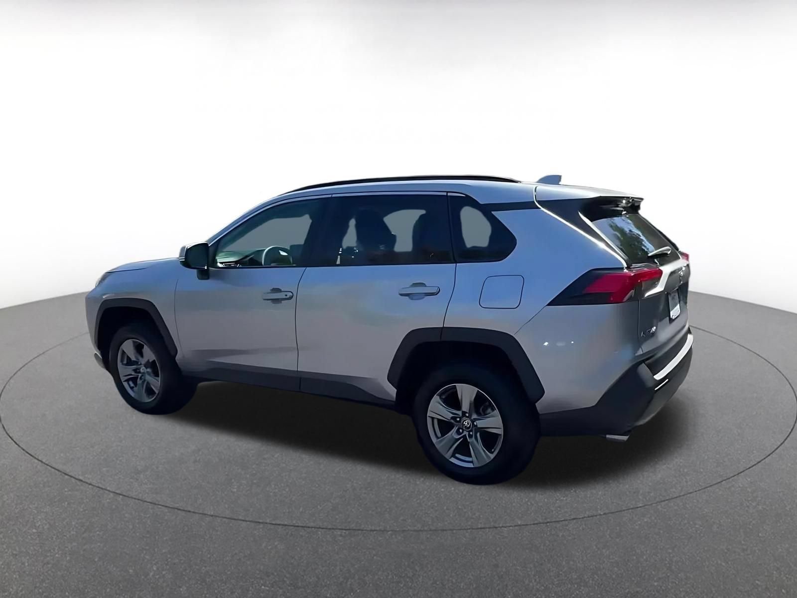 Thumbnail: 2024 Toyota RAV4 - 10