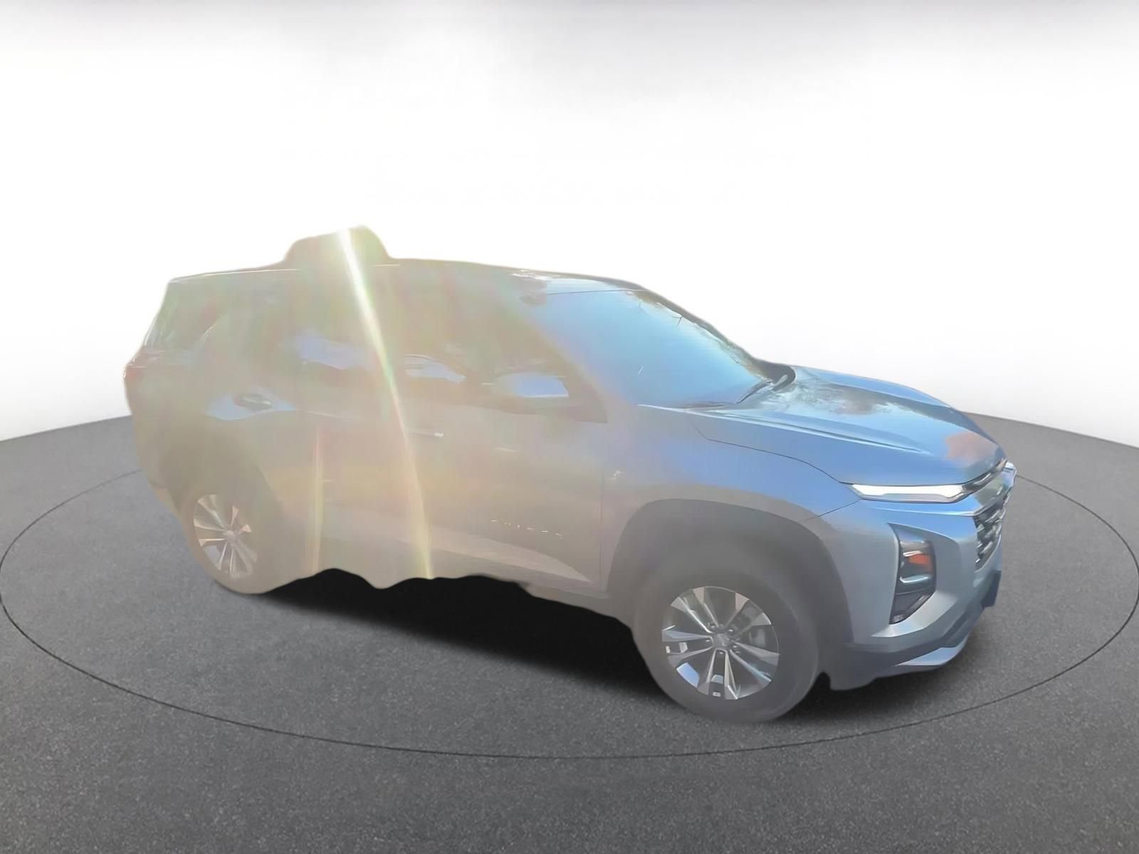 Thumbnail: 2025 Chevrolet Equinox - 2