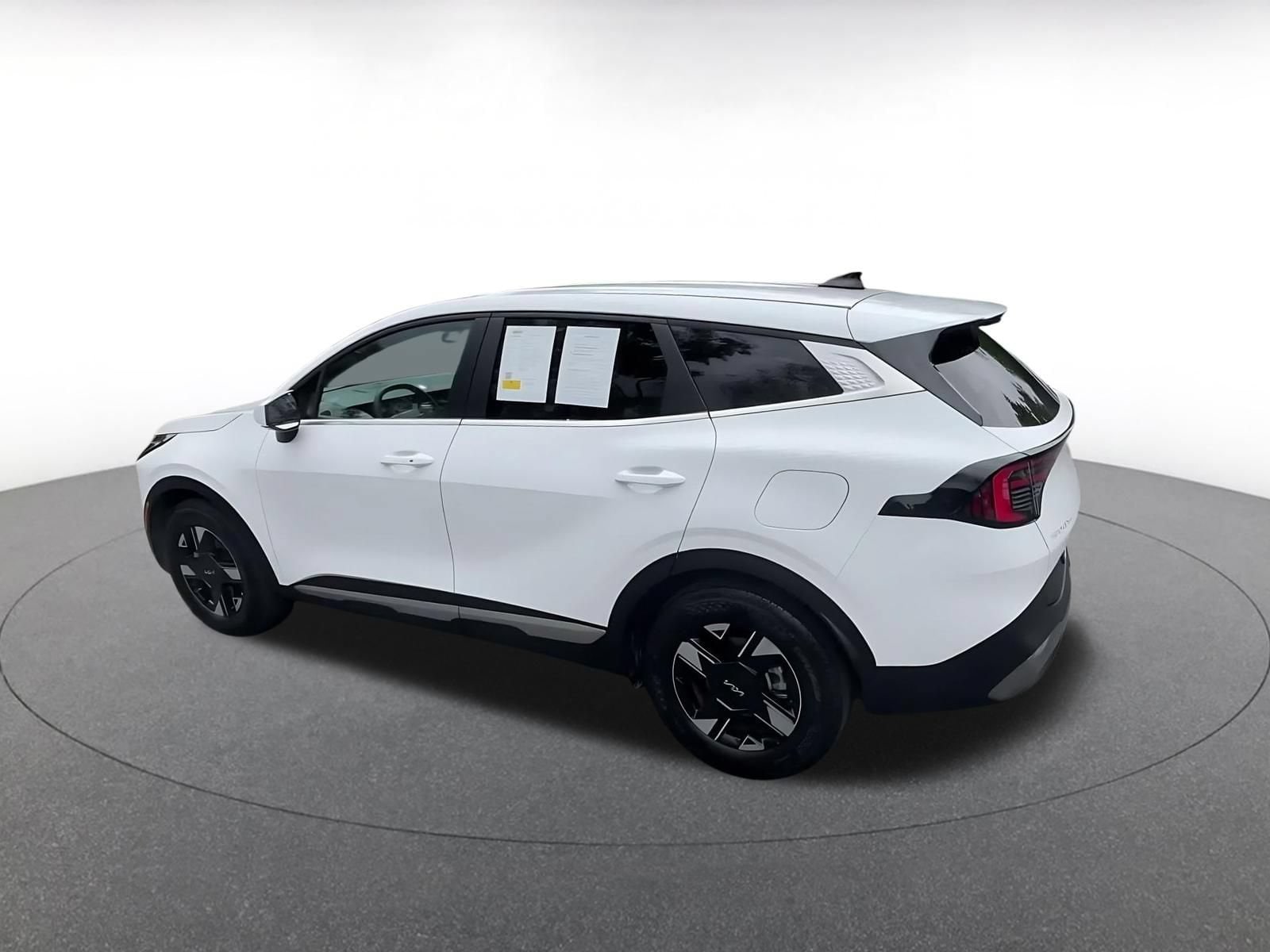 Thumbnail: 2026 Kia Sportage - 9
