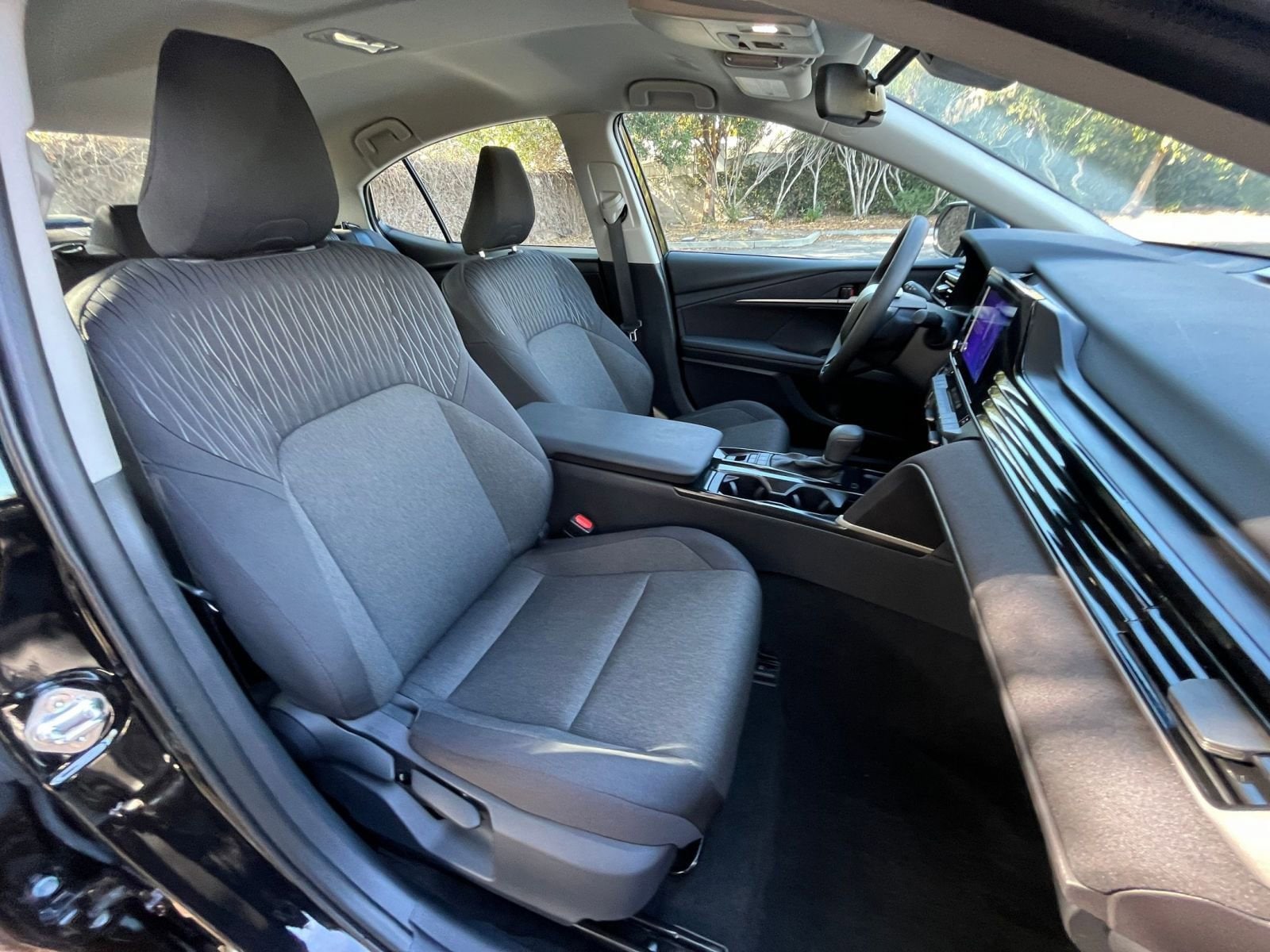 Thumbnail: 2025 Toyota Camry - 35