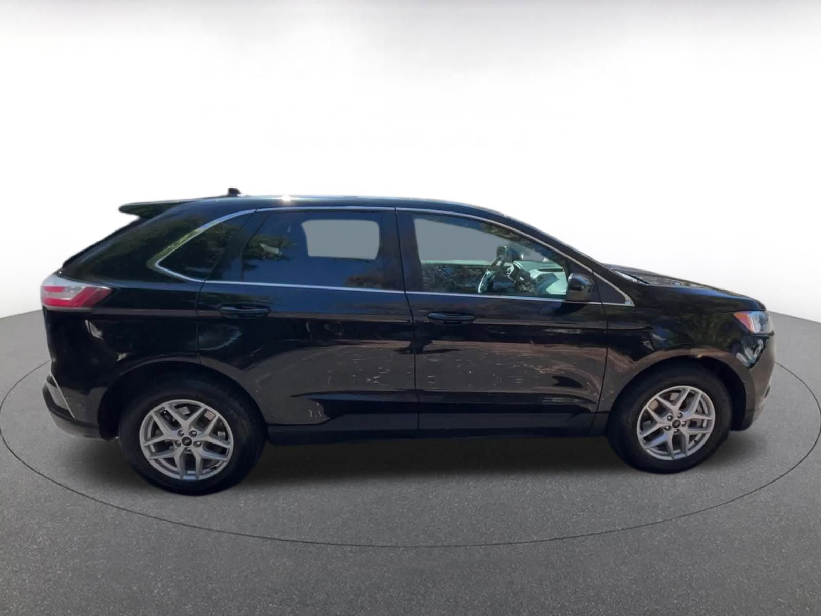 Thumbnail: 2024 Ford Edge - 16