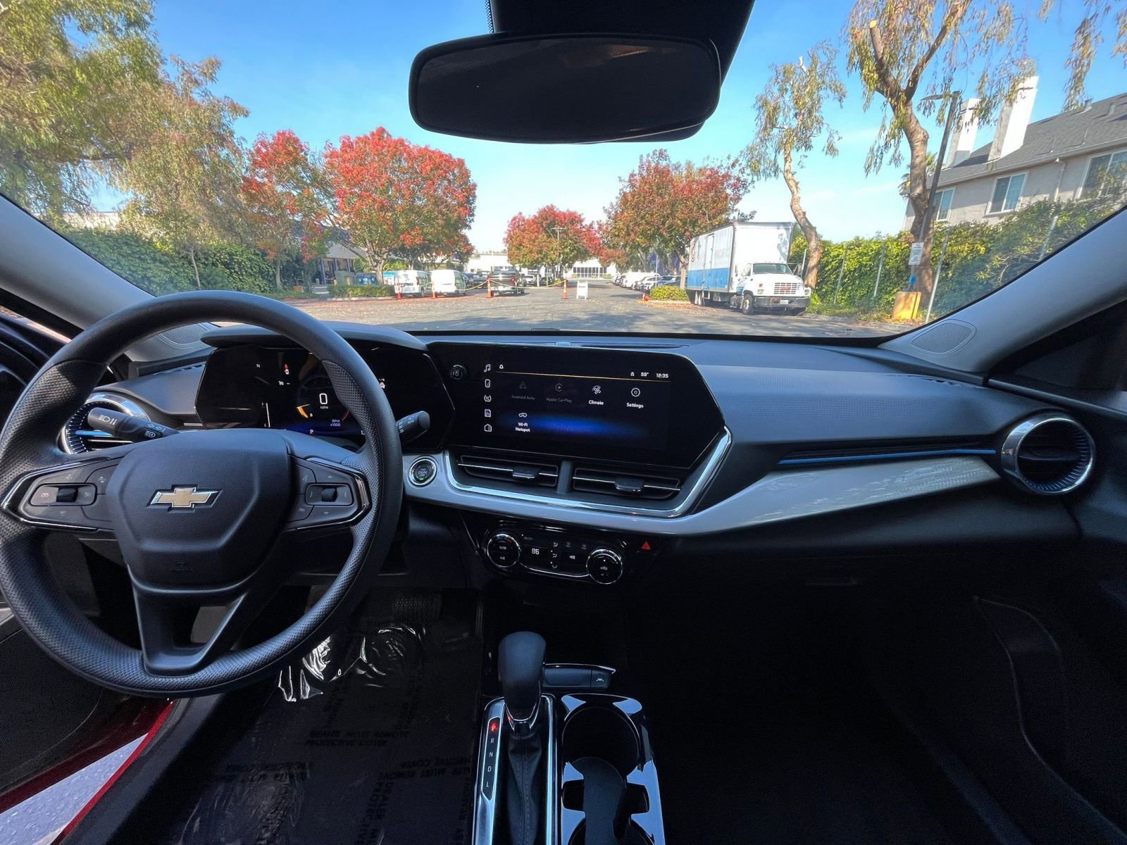 Thumbnail: 2025 Chevrolet Trax - 31