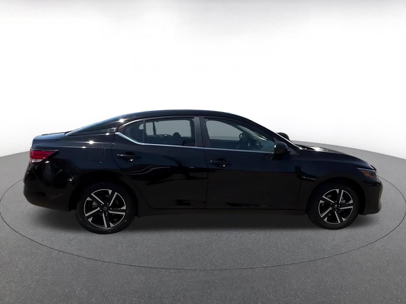Thumbnail: 2025 Nissan Sentra - 13