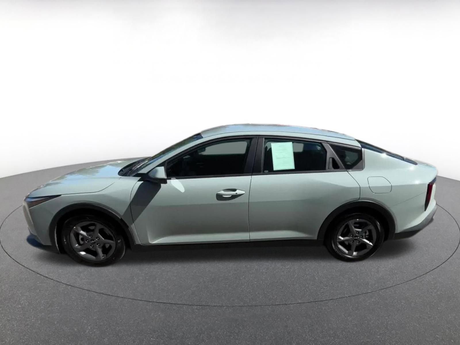 Thumbnail: 2025 Kia K4 - 9