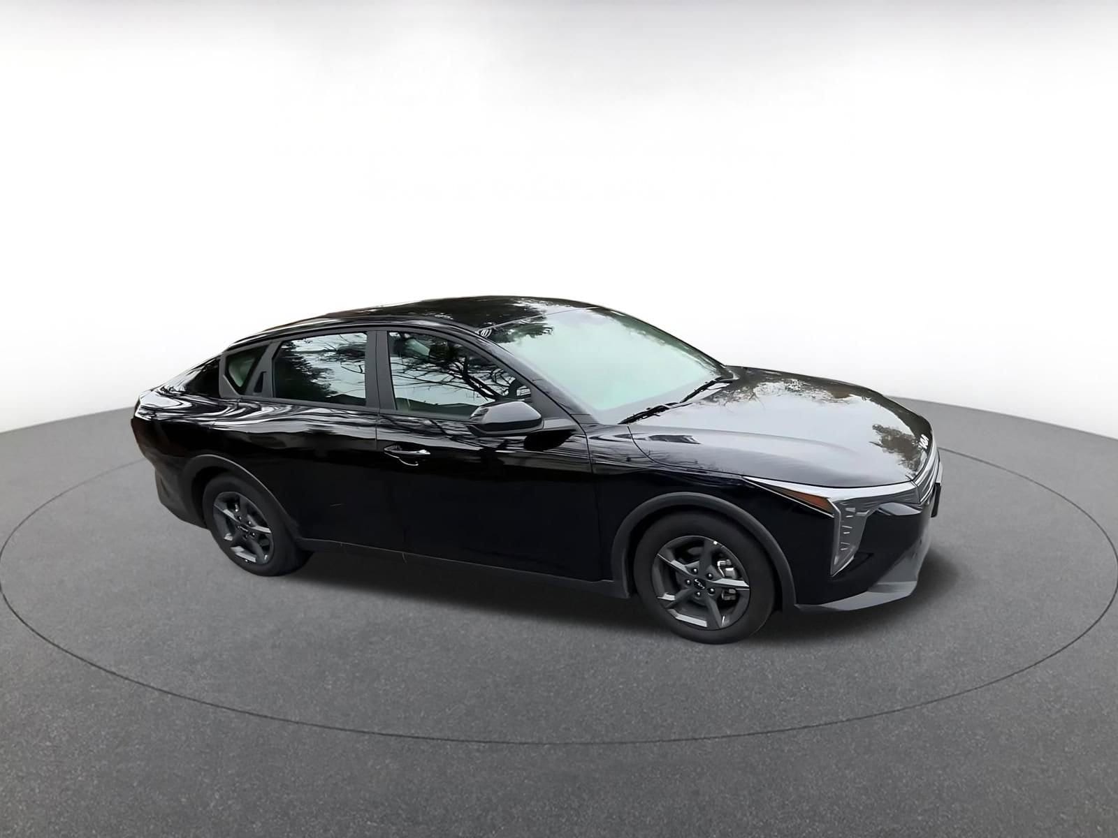 Thumbnail: 2025 Kia K4 - 2