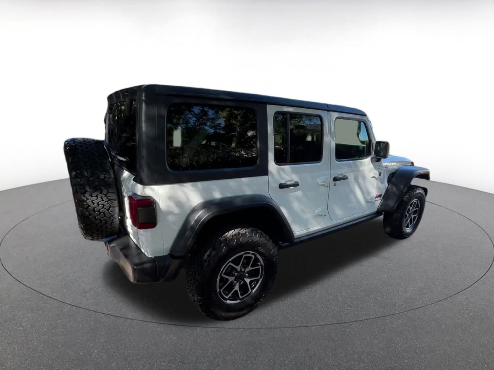 Thumbnail: 2025 Jeep Wrangler - 11