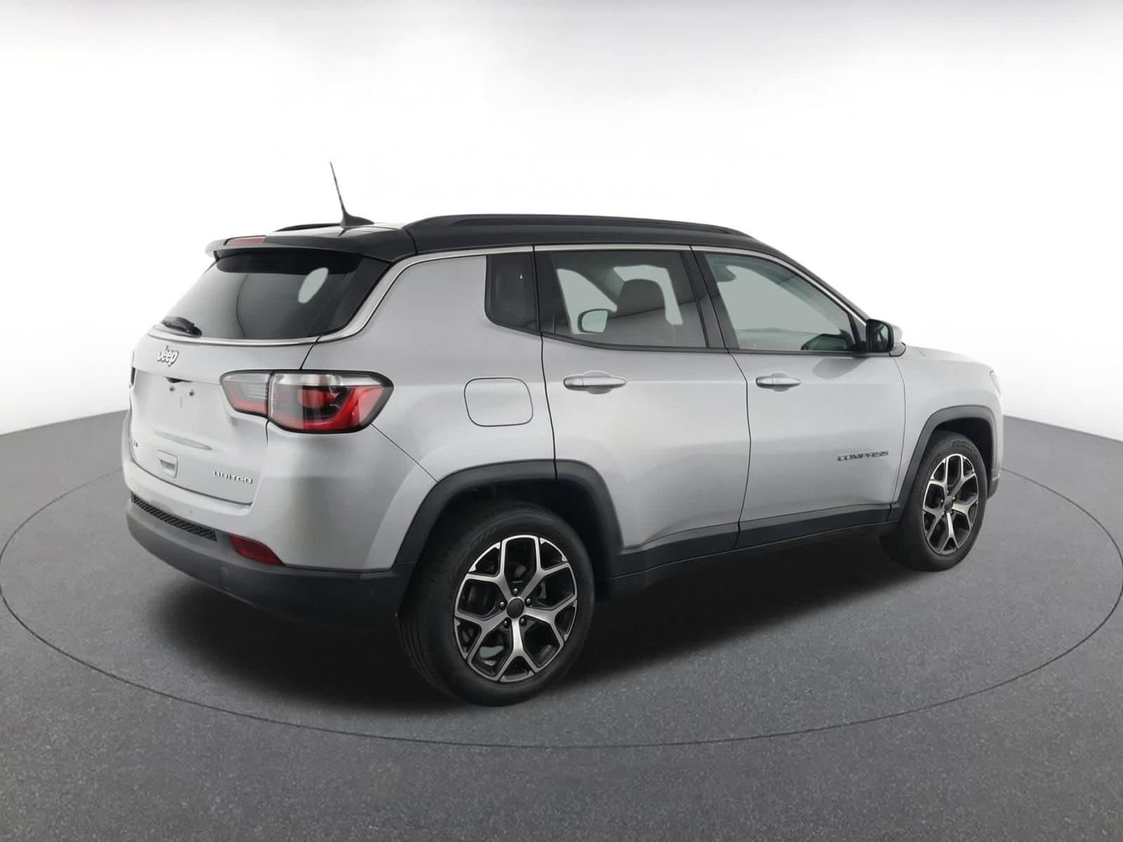 Thumbnail: 2025 Jeep Compass - 8