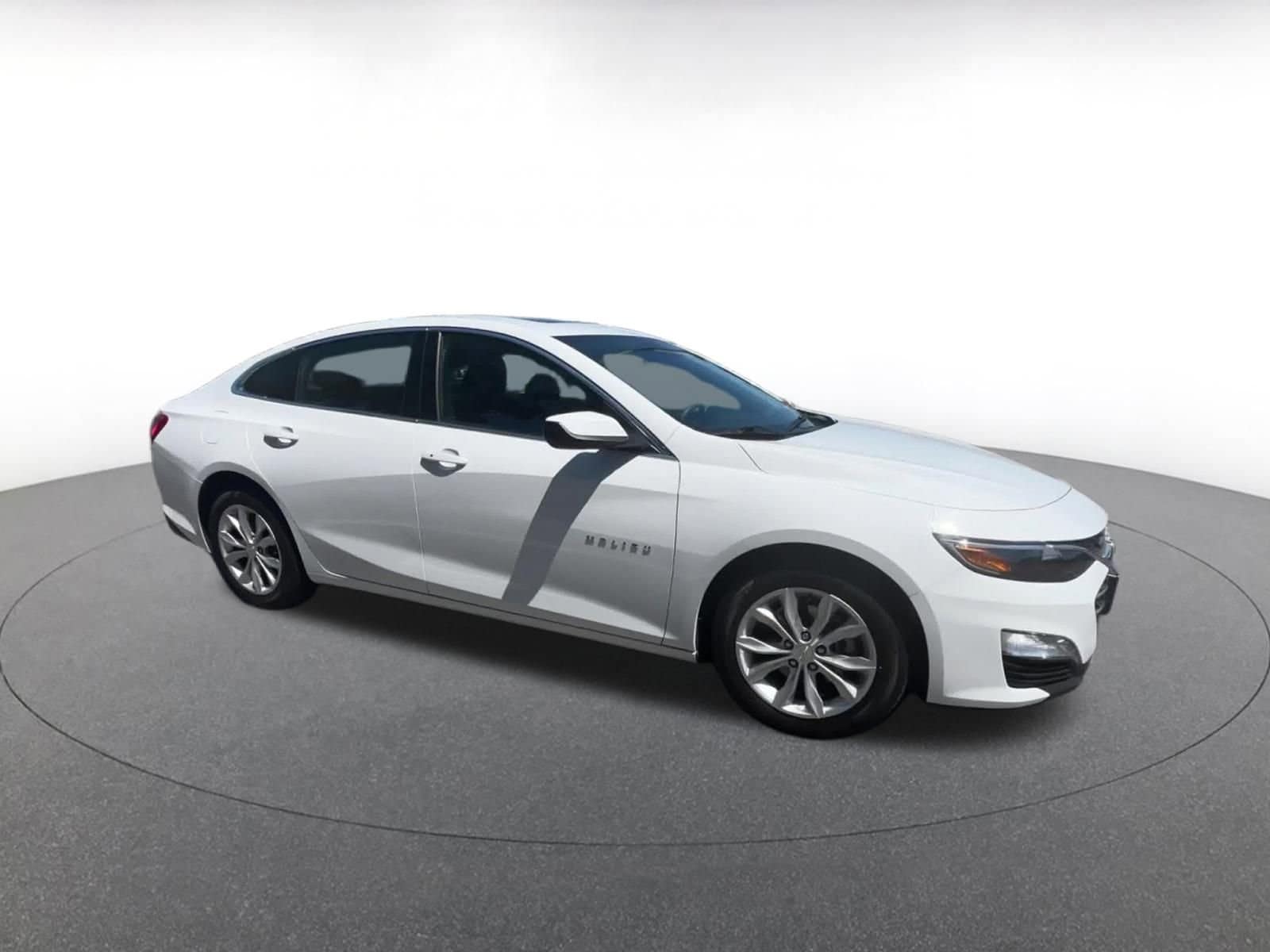 Thumbnail: 2024 Chevrolet Malibu - 2