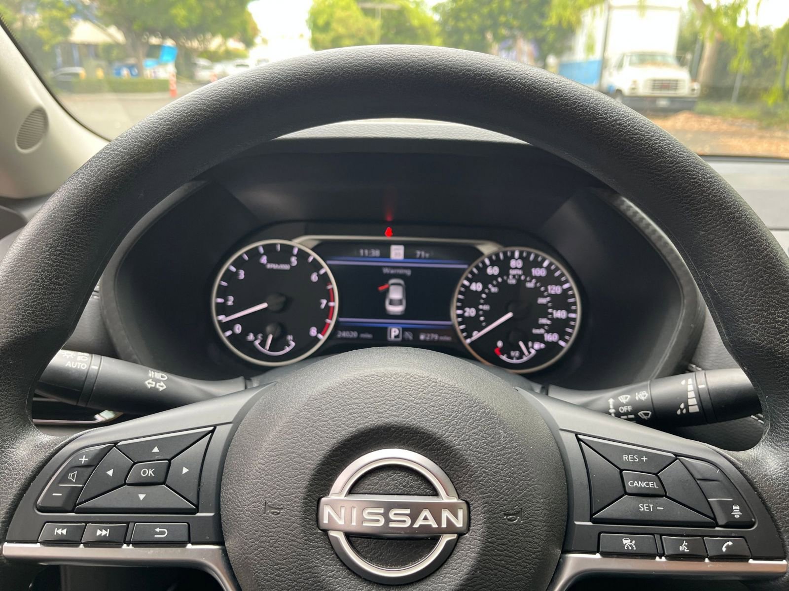 Thumbnail: 2024 Nissan Sentra - 25