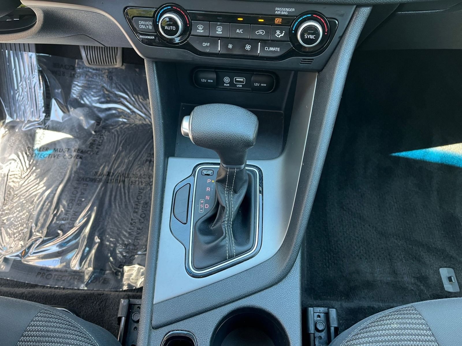 Thumbnail: 2019 Kia Niro - 34