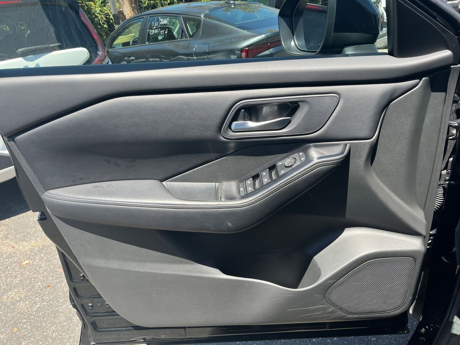 Thumbnail: 2025 Nissan Rogue - 18