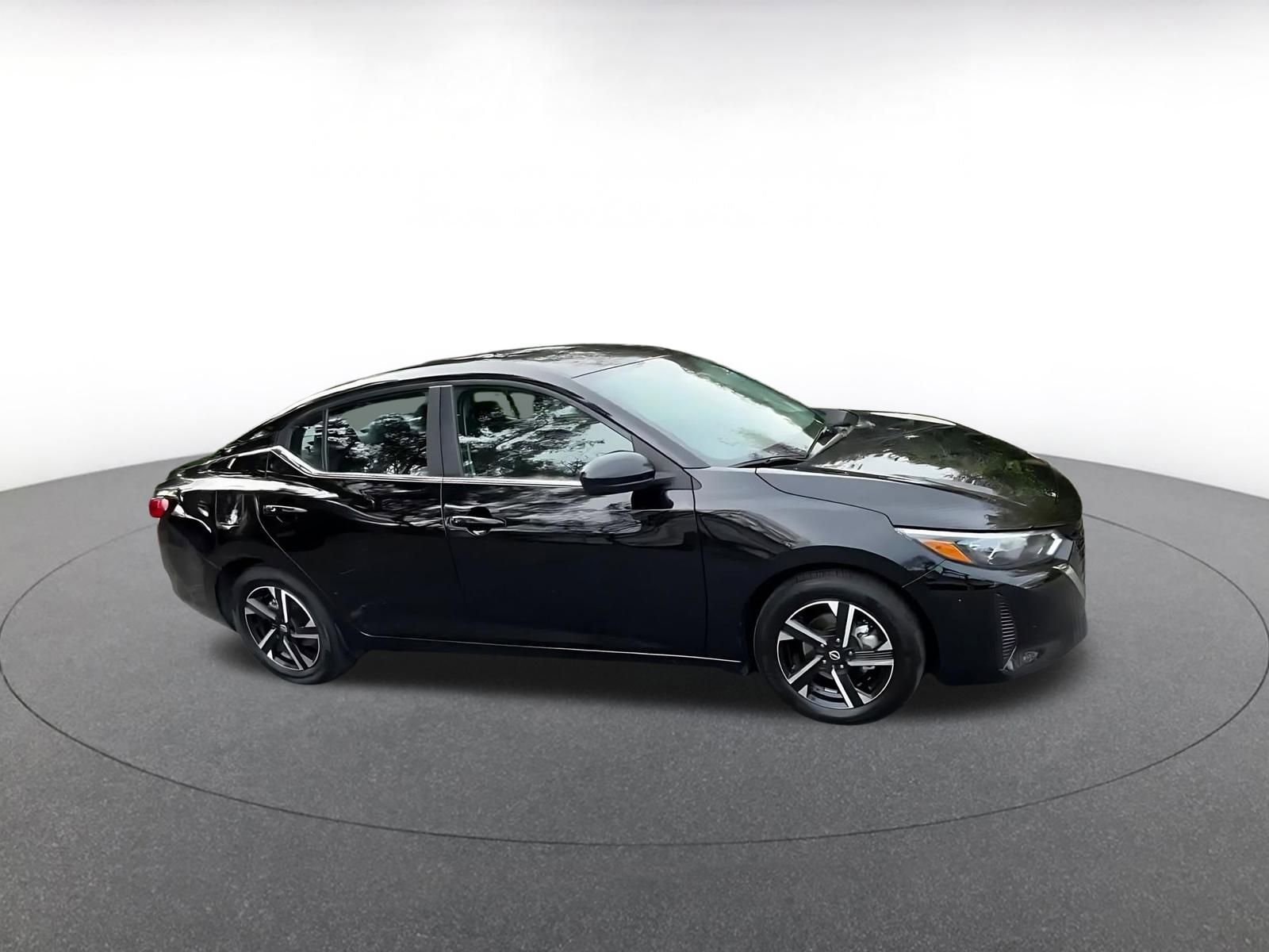 Thumbnail: 2025 Nissan Sentra - 2