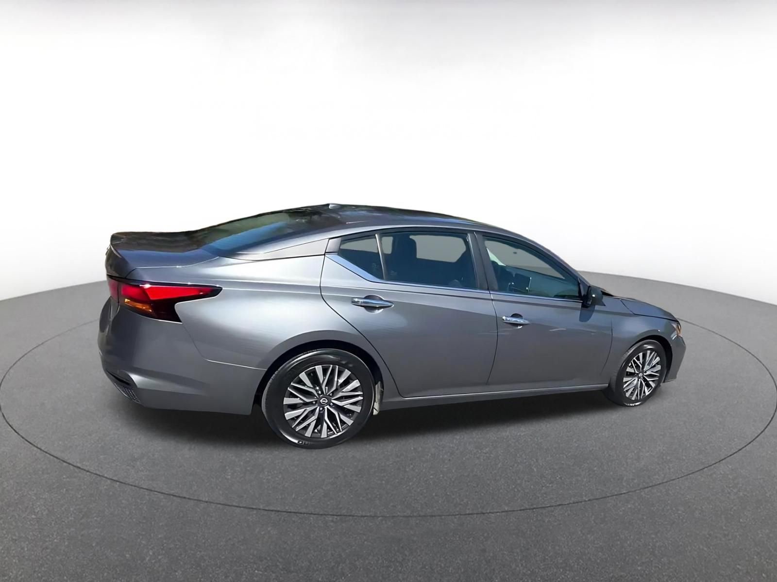 Thumbnail: 2025 Nissan Altima - 15