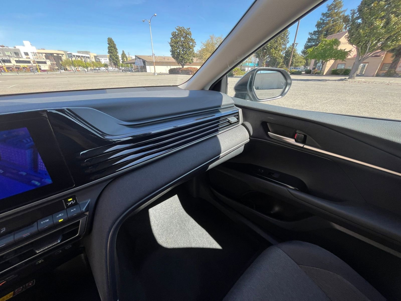 Thumbnail: 2025 Toyota Camry - 34