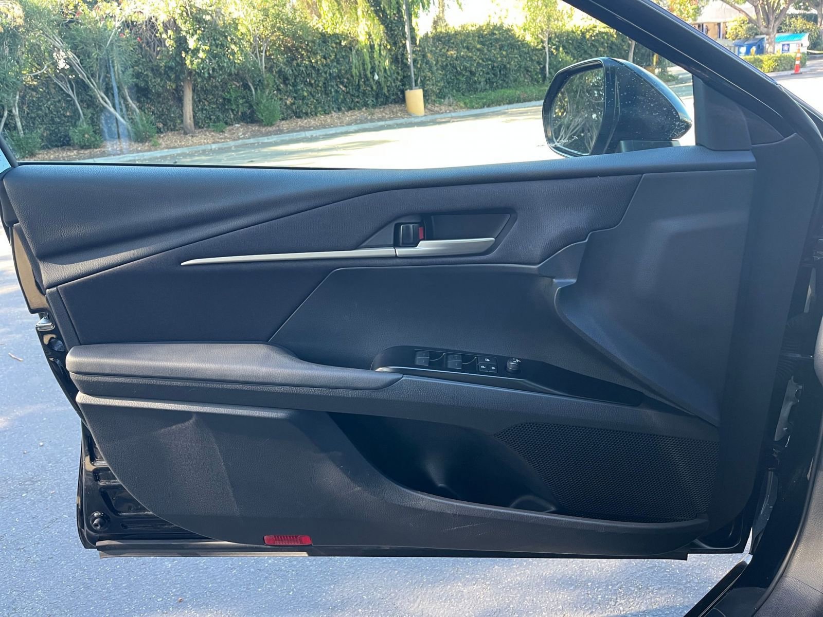 Thumbnail: 2025 Toyota Camry - 20