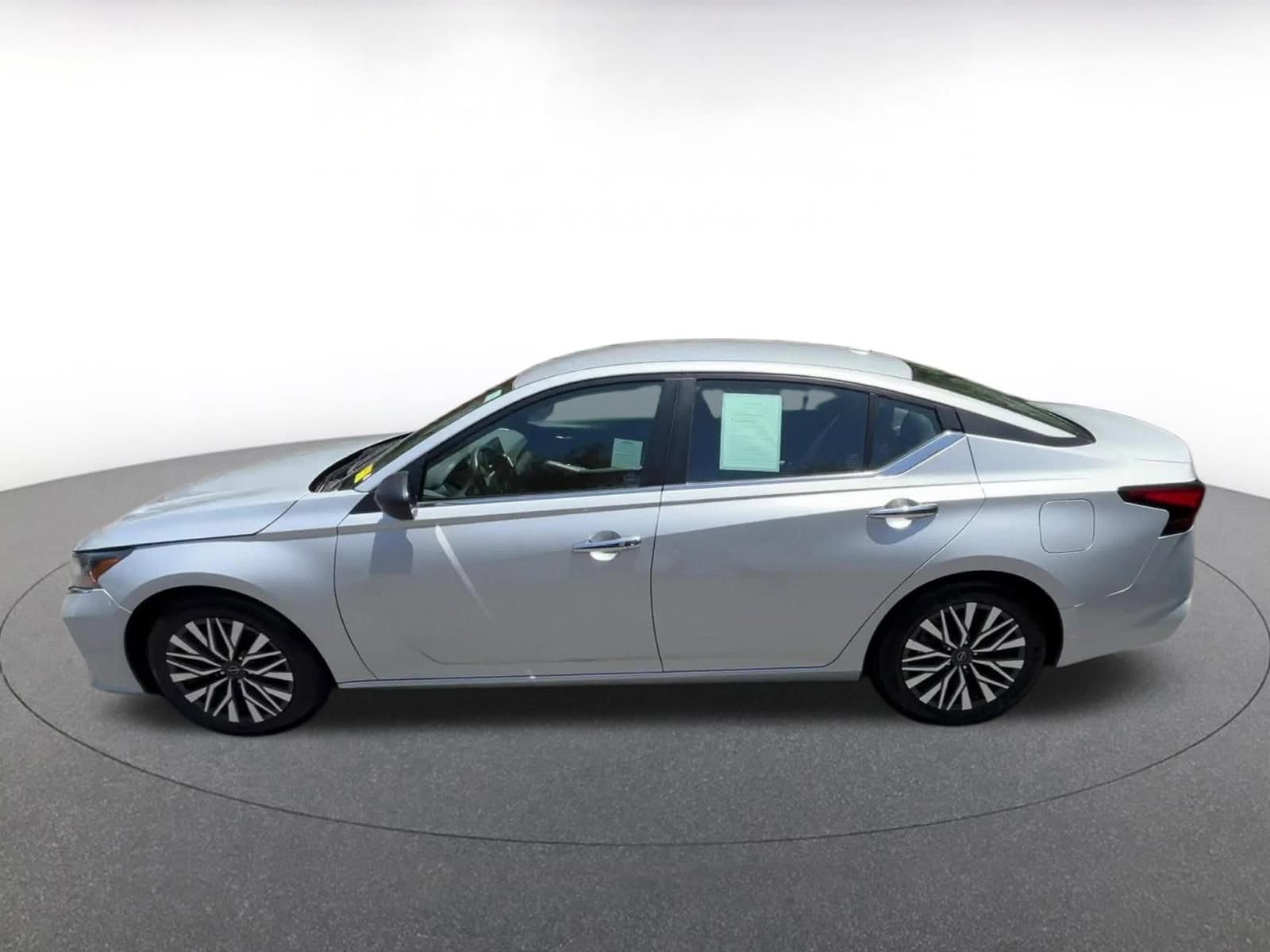 2024 Nissan Altima SV 7