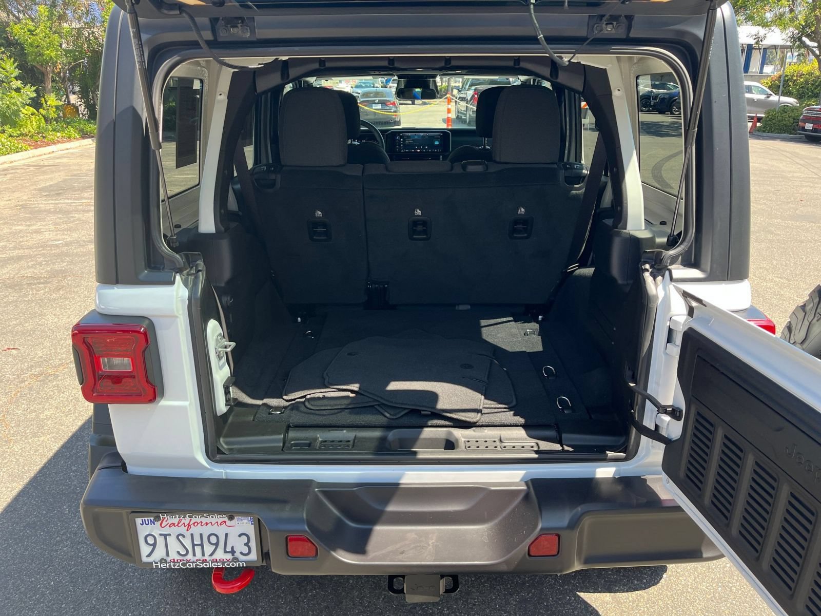 Thumbnail: 2025 Jeep Wrangler - 30