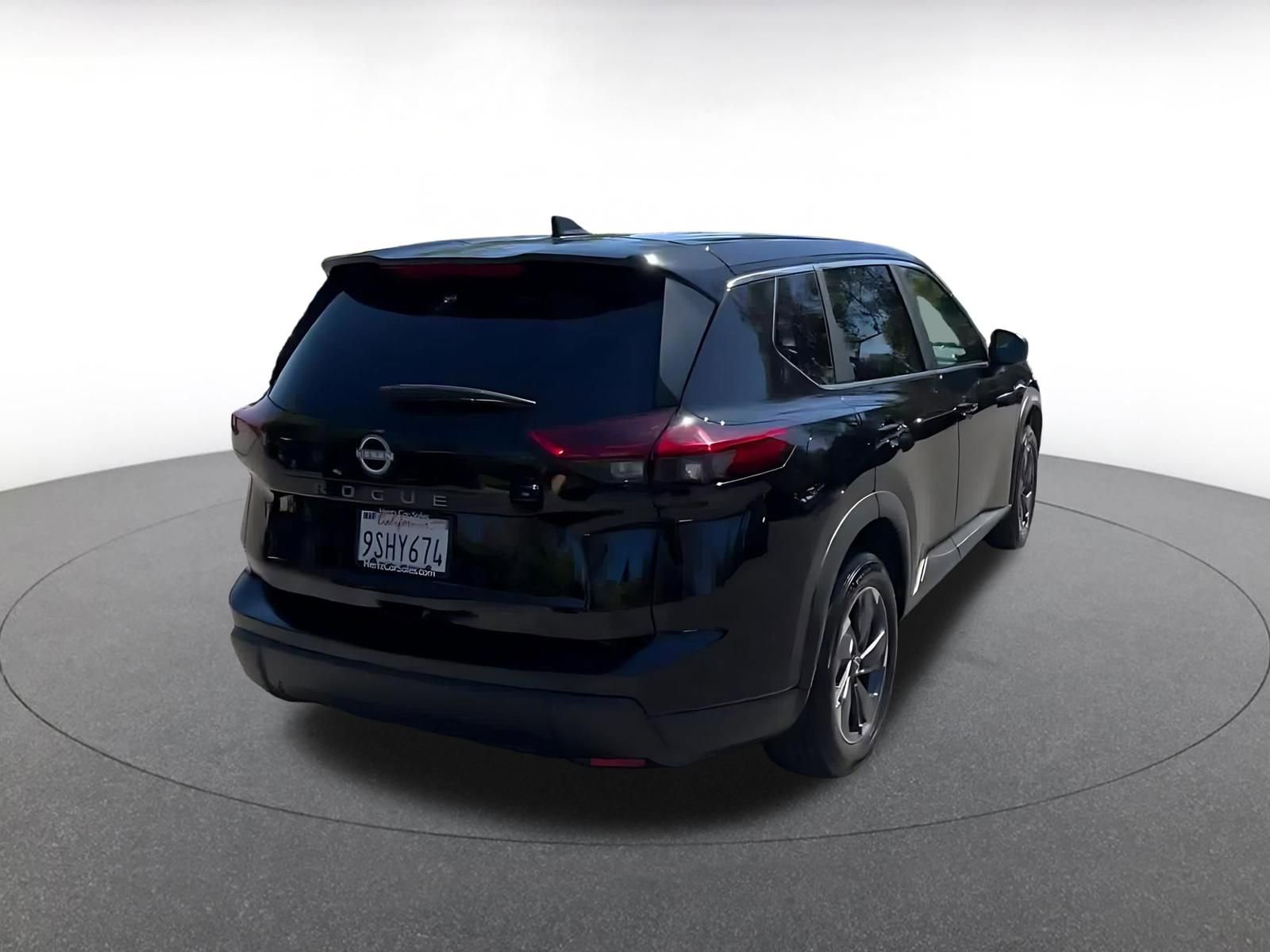 Thumbnail: 2025 Nissan Rogue - 15