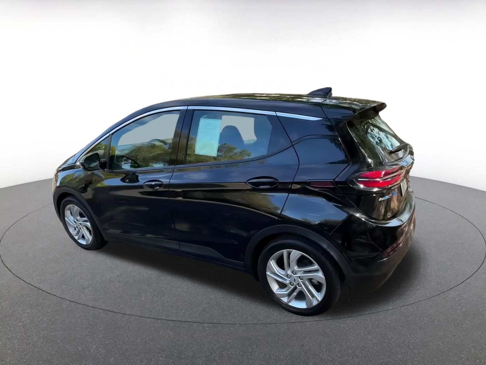 Thumbnail: 2023 Chevrolet Bolt EV - 10