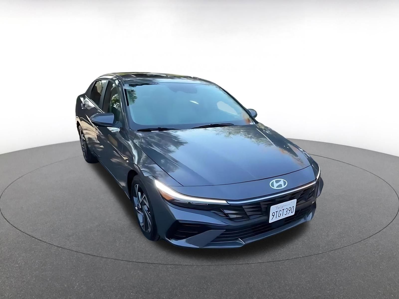 Thumbnail: 2025 Hyundai Elantra - 3