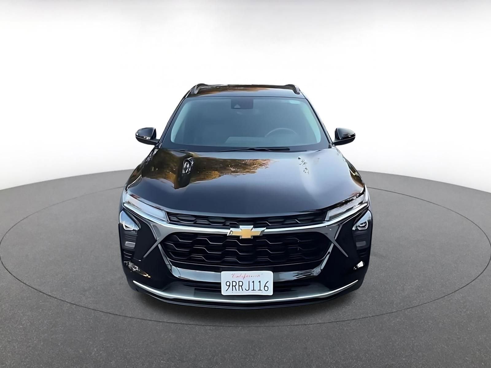 Thumbnail: 2025 Chevrolet Trax - 4