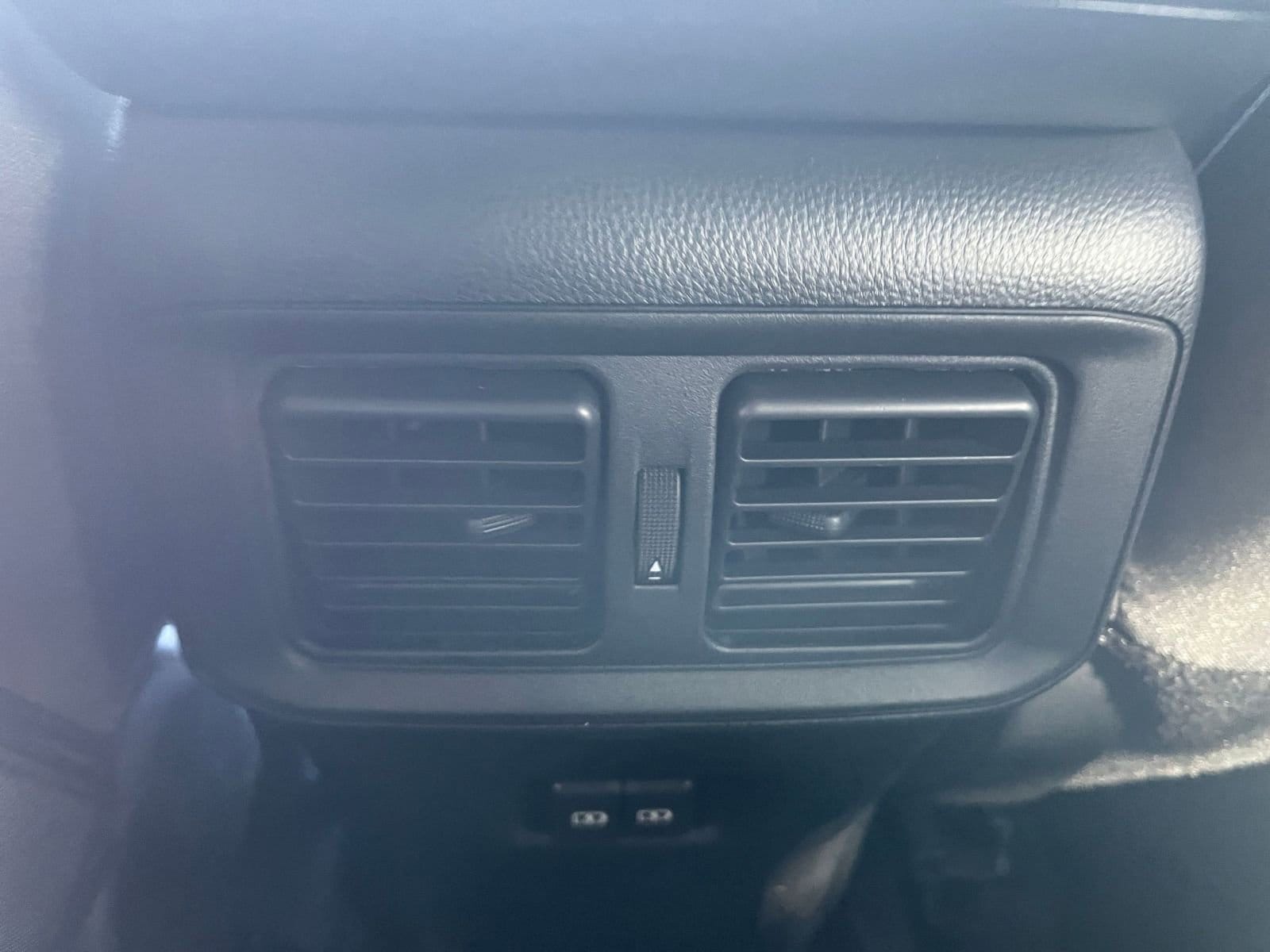 Thumbnail: 2025 Toyota RAV4 - 23