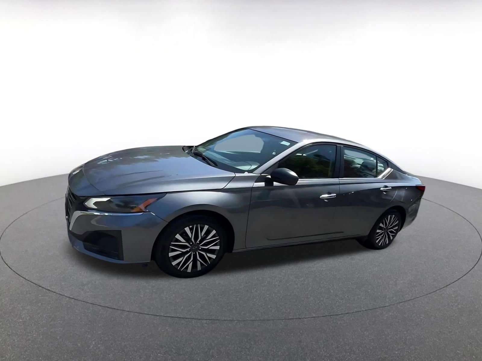 Thumbnail: 2025 Nissan Altima - 8
