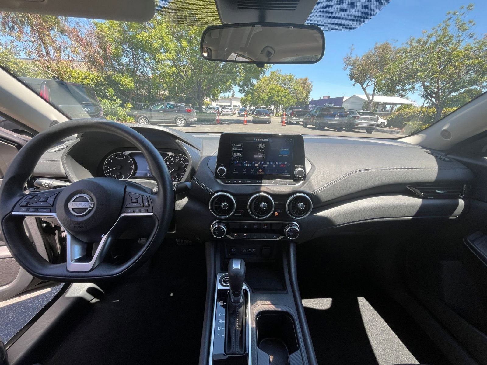 Thumbnail: 2025 Nissan Sentra - 31